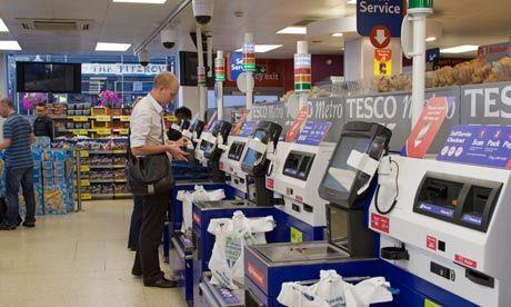 提防 顺手牵羊 英国大超市拟升级自助结账系统